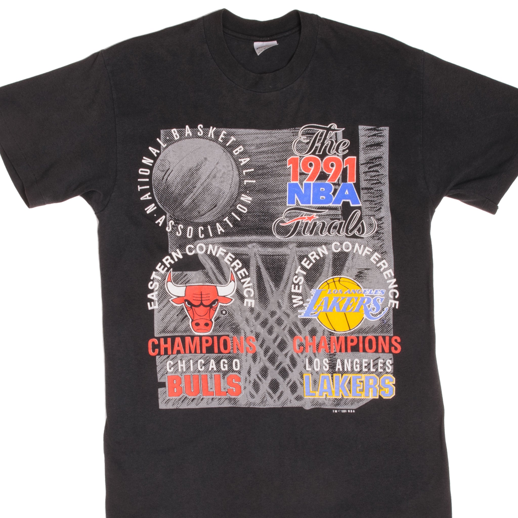 Sports / College Vintage NBA Chicago Bulls Vs La Lakers Tee Shirt 1991 Medium Made in USA