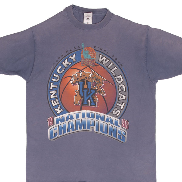 Vintage Ncaa Kentucky Wildcats Basketball Champions 1996 Tee Shirt Large Made In USA With Single Stitch Sleeves