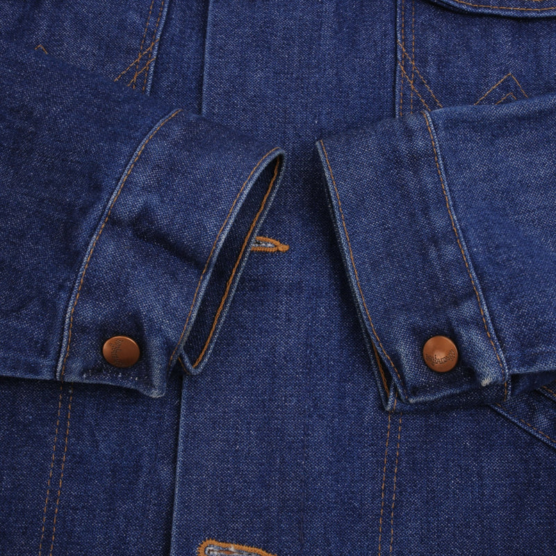 Vintage Wrangler No Fault Denim Jacket Size XL Made In Usa With A Dark Wash. Back Button #K3D