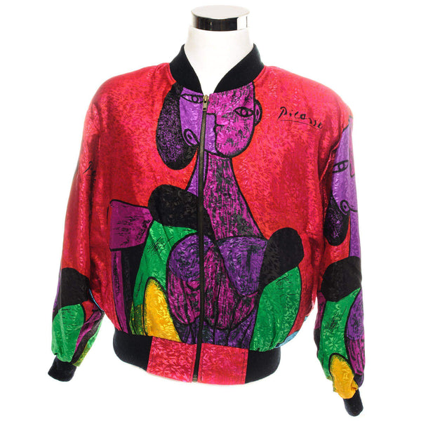 Beautfiul bomber jacket with an all over print inspired by Picasso.