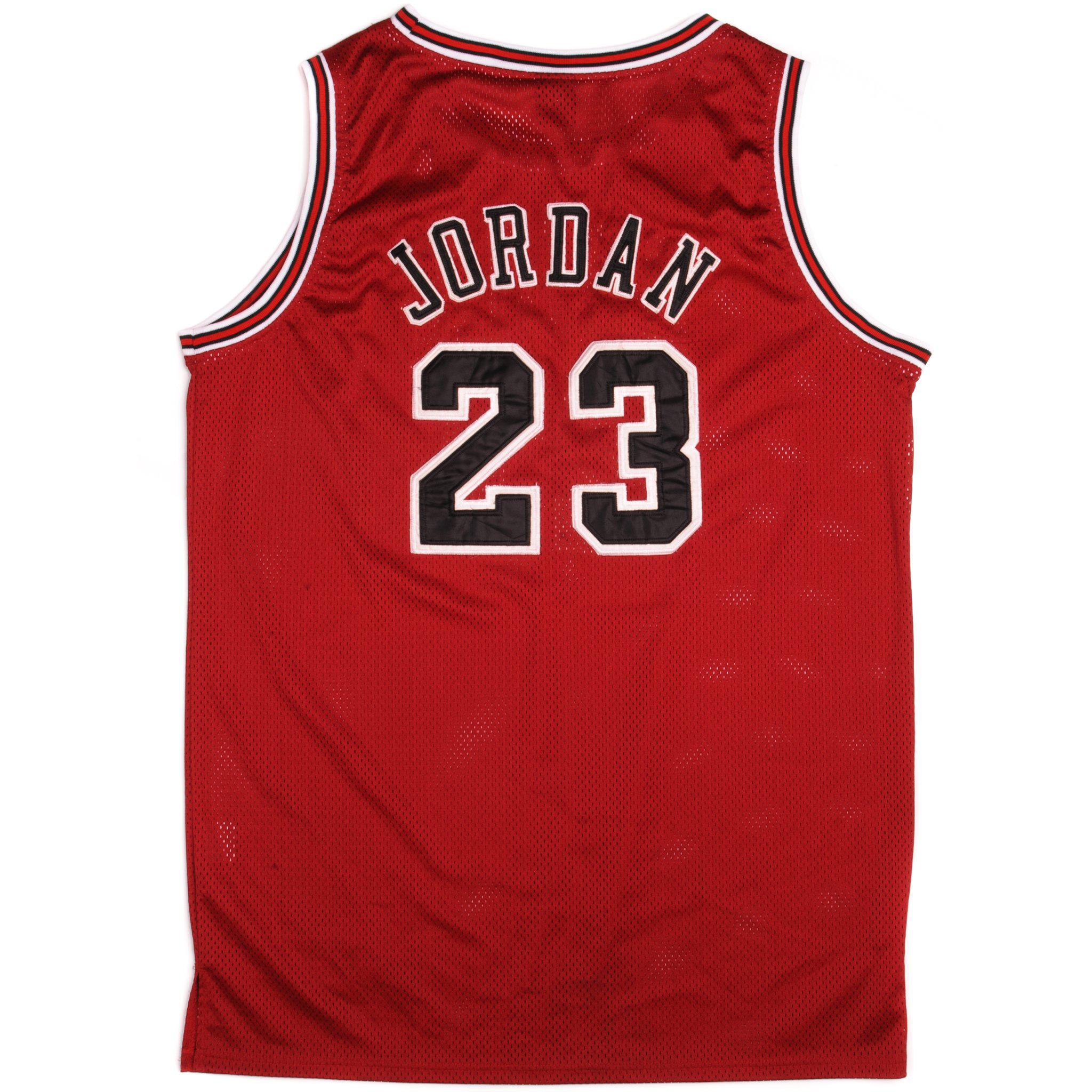 Vintage 90's CHAMPION NBA Chicago Bulls Jordan 23 Jersey Red Medium