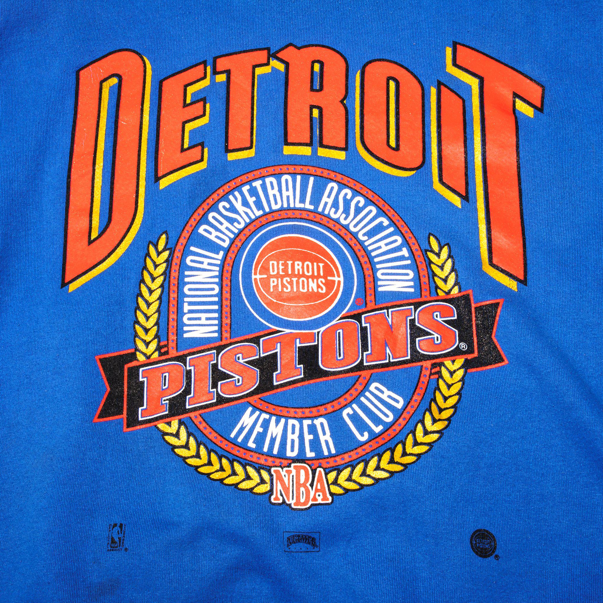 VINTAGE CHAMPION NBA DETROIT PISTONS SWEATSHIRT 1981-EARLY 1990s SIZE LARGE  MADE IN USA