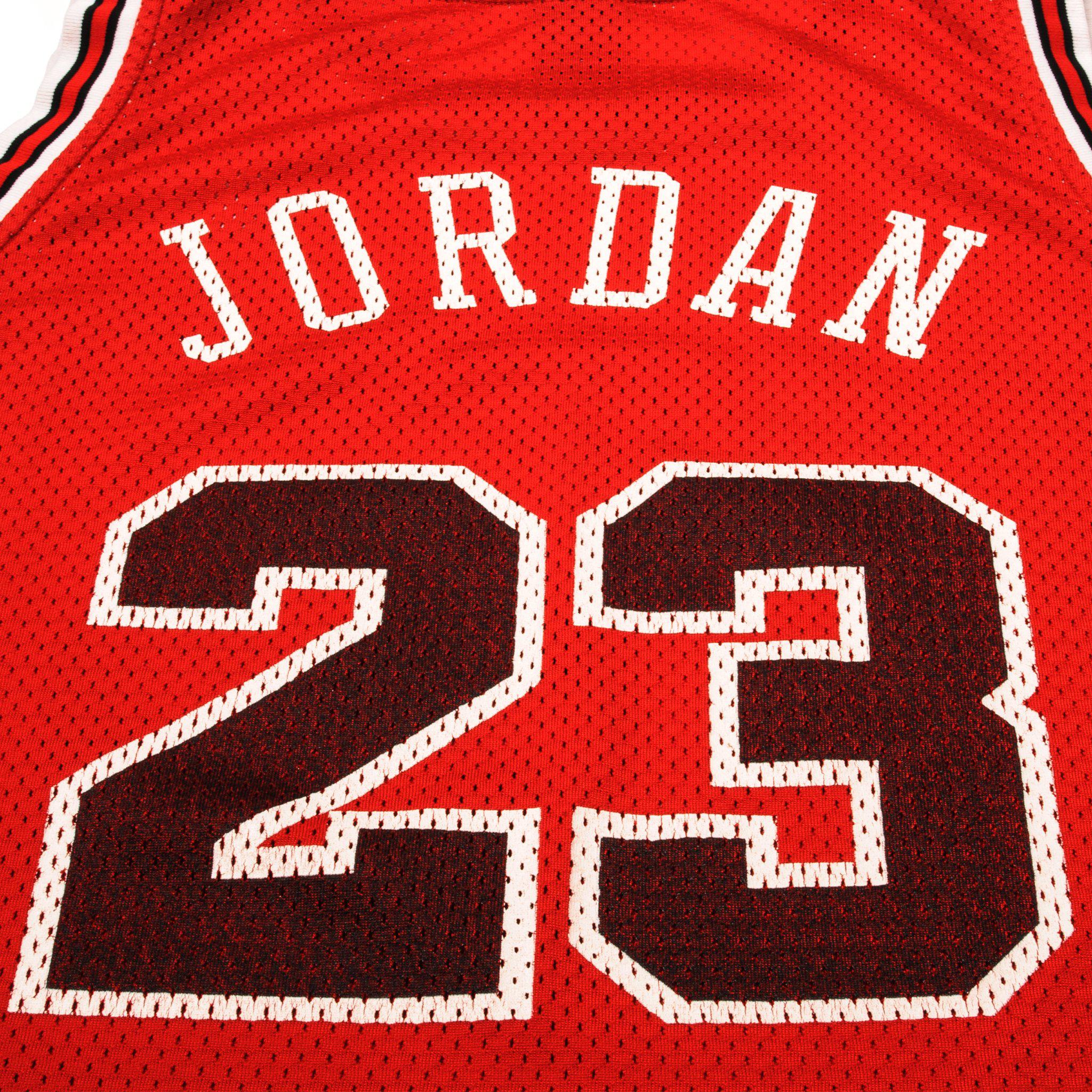 Vintage Nike NBA Chicago Bulls Michael Jordan 23 Rookie Swingman Jersey  Mens M