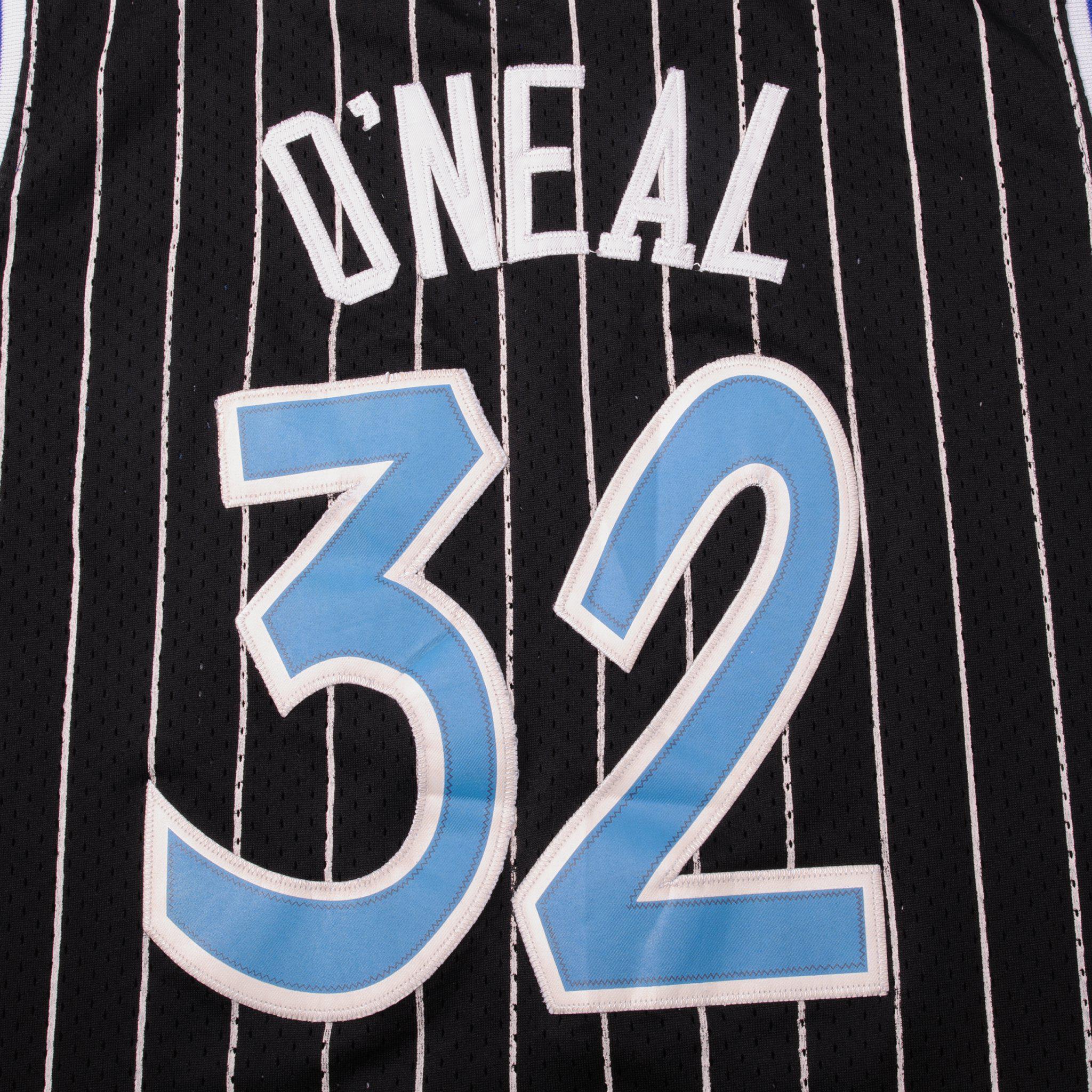 Baskeball 90s Orlando Magic Shaquille O'Neal Shaq Champion Jersey Sz 4 –  Rare_Wear_Attire