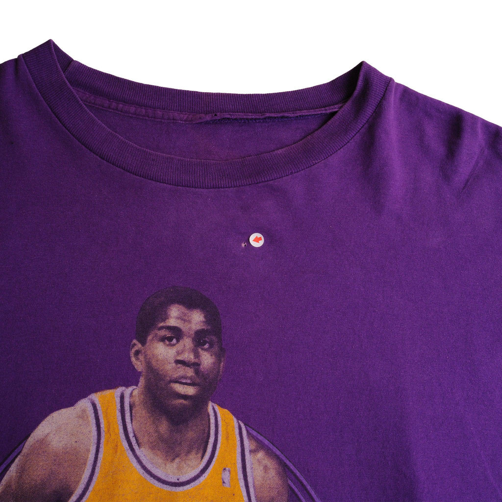 Sports / College Vintage NBA All Over Print Magic Johnson Los Angeles Lakers Tee Shirt 1990s XL