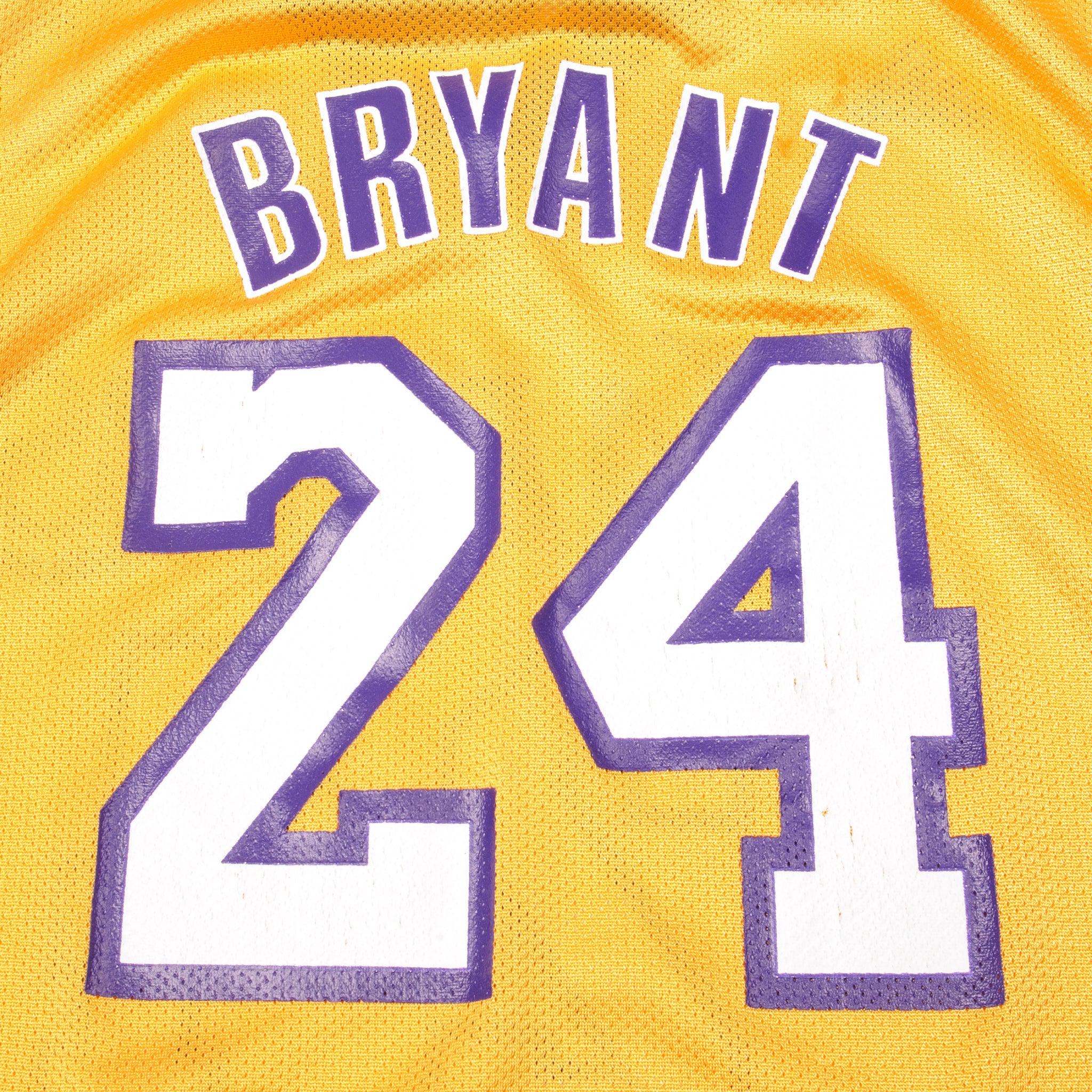 Vintage Adidas Los Angeles Lakers Kobe Bryant, Number 24 Jersey ￼size 14/16