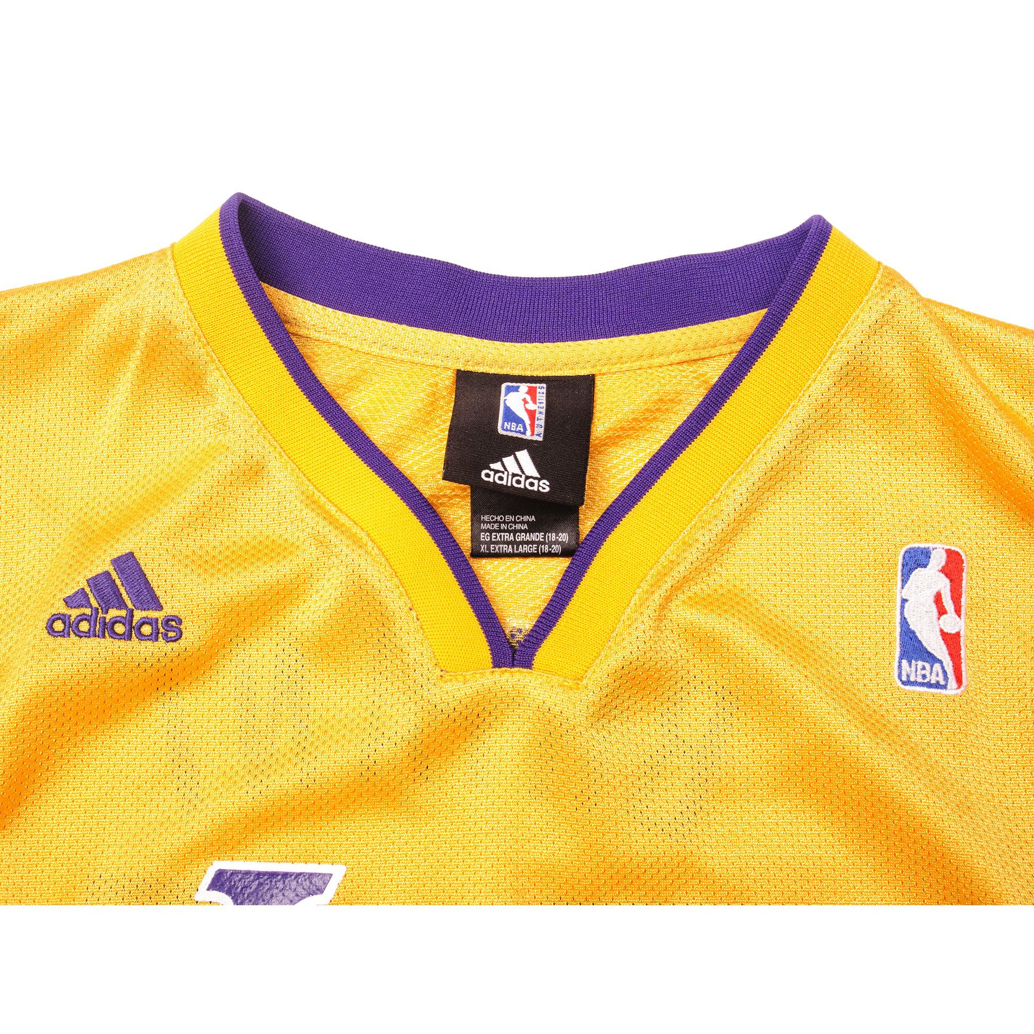 Vintage Adidas NBA Los Angeles Lakers Kobe Bryant #24 T-Shirt Size 2XL.