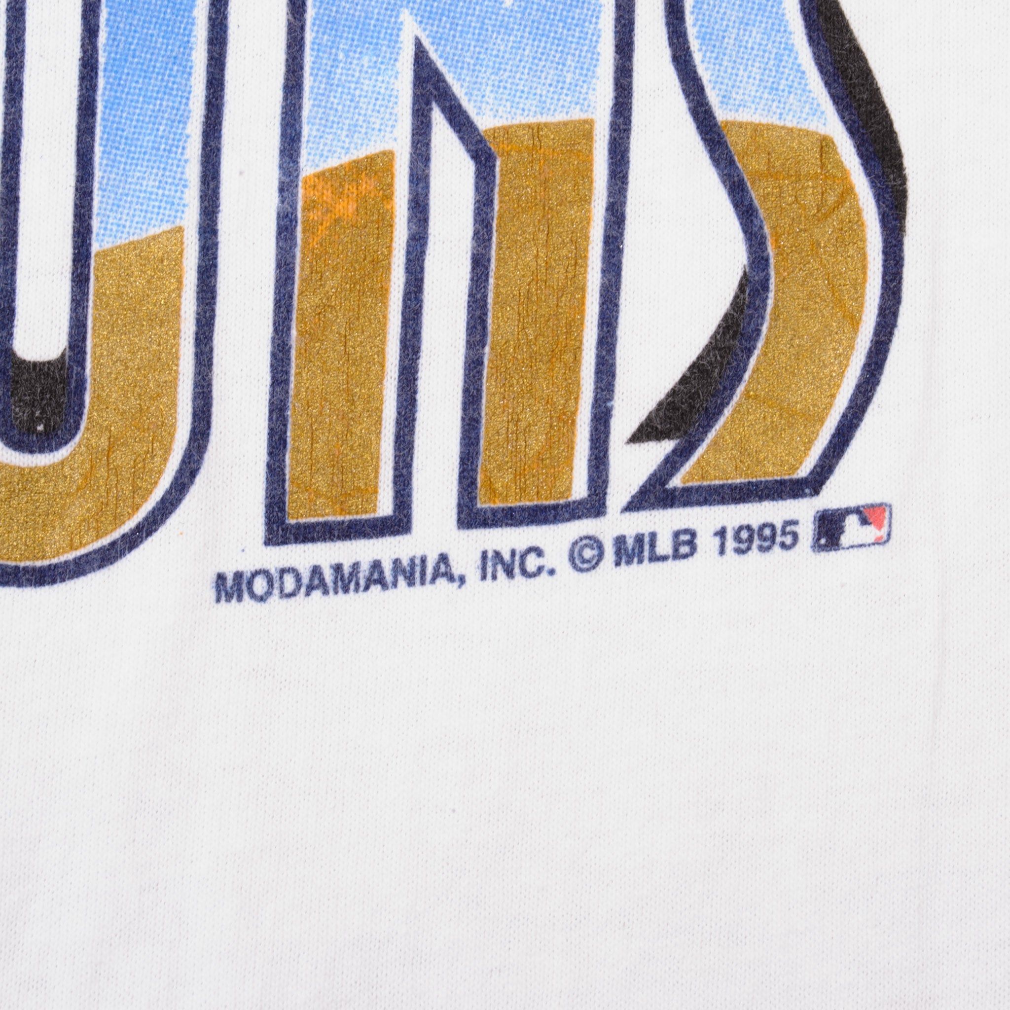 Vintage 1995 Atlanta Braves Tshirt — Star Struck Vintage
